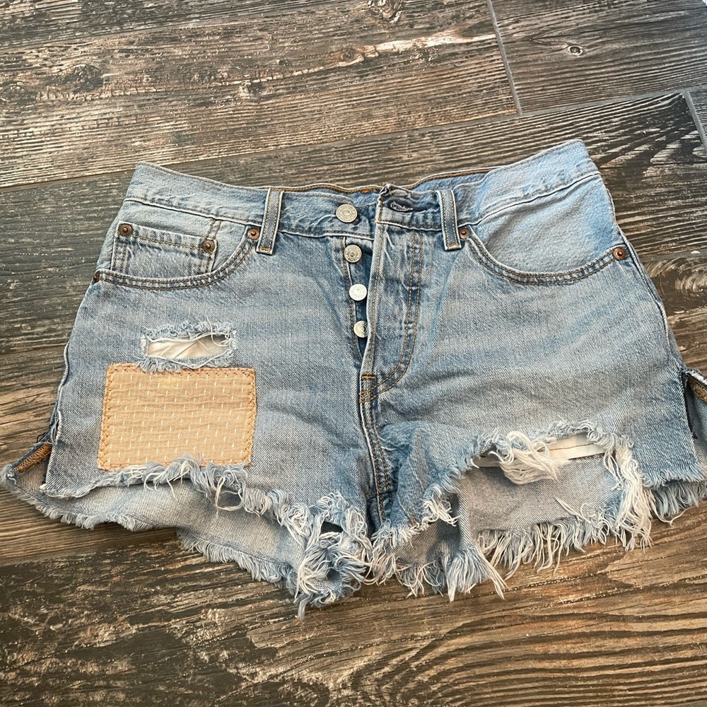 Levi shorts. Size 26